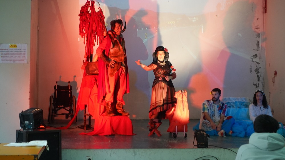 Representação de o “Auto da Barca do Inferno”